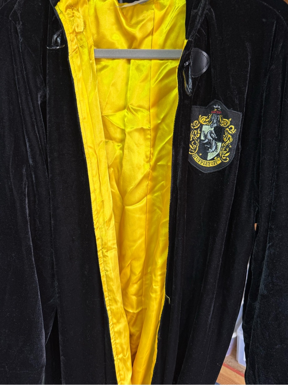 Warner Bros. Harry Potter Satin-Lined Black and Bright Yellow Robe